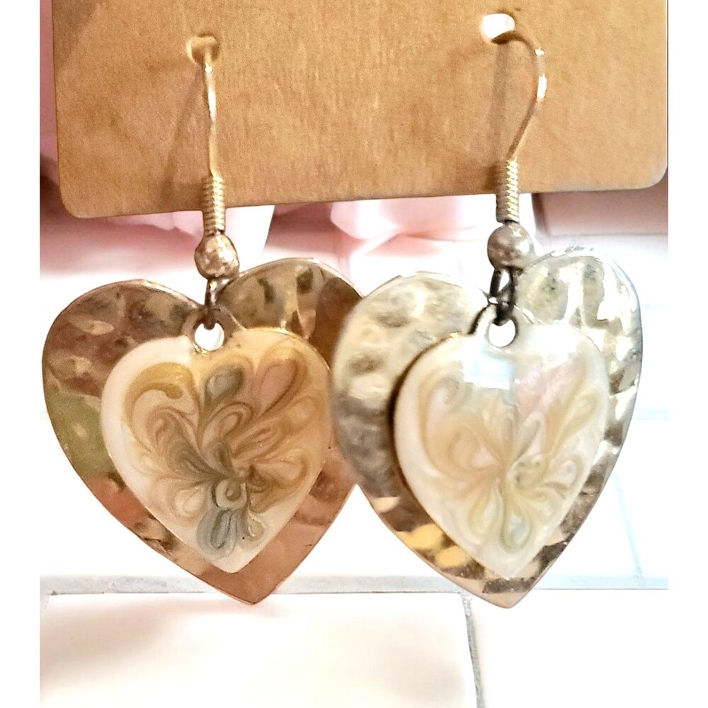 Vintage Colorful Swirl Dangle Heart Resin Hammered Gold Tone Earrings